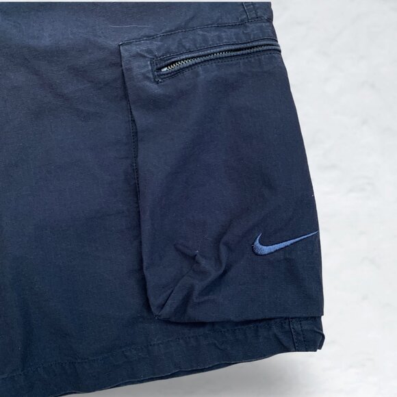 Nike Retro Cargo Shorts - Picture 3 of 4